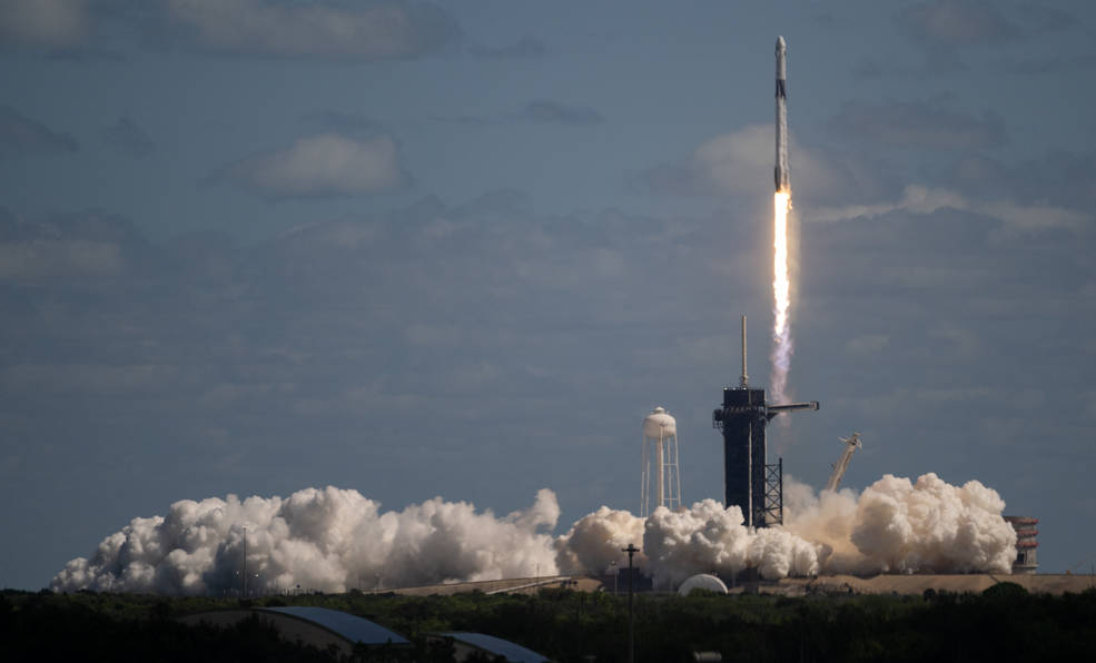 A SpaceX Falcon 9 rocket carrying the company's Dragon spacecraft is launched on NASA’s SpaceX Crew-5 mission to the International Space Station Wednesday, Oct. 5, 2022, at NASA’s Kennedy Space Center in Florida.  A SpaceX Falcon 9 rocket carrying the company's Dragon spacecraft is launched on NASA’s SpaceX Crew-5 mission to the International Space Station with NASA astronauts Nicole Mann and Josh Cassada, Japan Aerospace Exploration Agency (JAXA) astronaut Koichi Wakata, and Roscosmos cosmonaut Anna Kikina onboard, Wednesday, Oct. 5, 2022, at NASA’s Kennedy Space Center in Florida. NASA’s SpaceX Crew-5 mission is the fifth crew rotation mission of the SpaceX Dragon spacecraft and Falcon 9 rocket to the International Space Station as part of the agency’s Commercial Crew Program. Mann, Cassada, Wakata, and Kikini launched at 12:00 p.m. EDT from Launch Complex 39A at the Kennedy Space Center to begin a six-month mission onboard the orbital outpost. Credits: NASA/Joel Kowsky